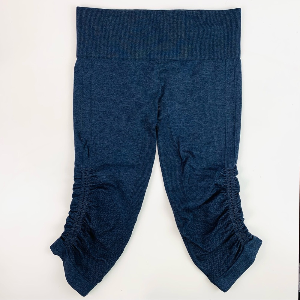 Lululemon In The Flow Crop II Seamless Heathered Deep Navy - Picture 2 of 12